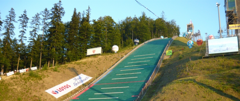 Čeští skokani zahájili sezónu čtvrtým místem v polské Wisle
