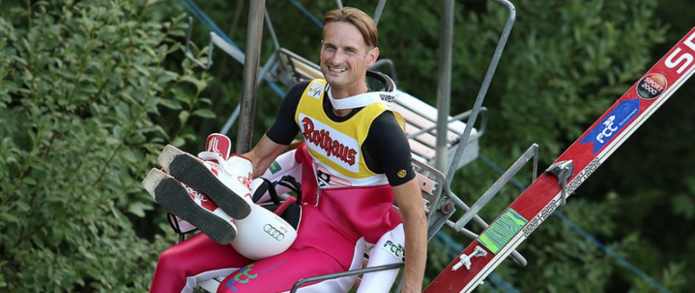 Čeští skokané v Hinterzartenu skončili desátí, v jednotlivcích bodovali Hlava a Janda