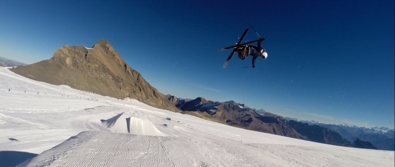 New style akrobati zahájili sezónu. Bartík v úvodním závodu skončil devátý