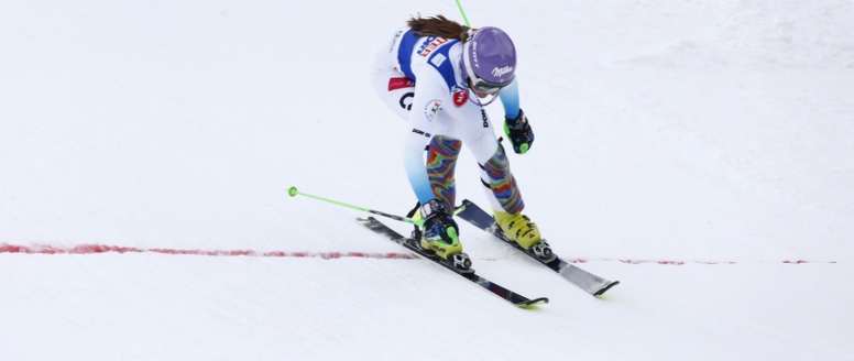 Šárka Strachová po prvním kole večerního slalomu ve Flachau na 3. místě!
