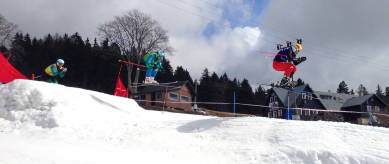 Titul se stěhuje na Moravu. Skicrossové MČR v Rejdicích ovládl Jiří Čech