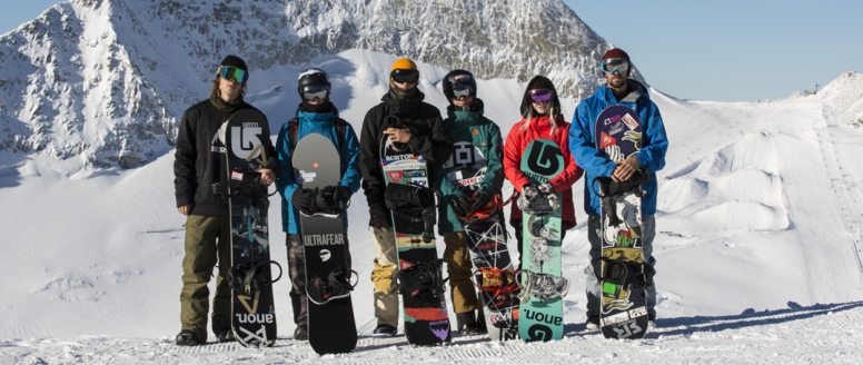 Česká freestylová reprezentace zahájila sezónu na Hintertuxu