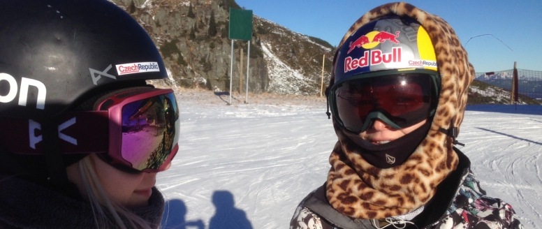 Šárka Pančochová s Kačkou Vojáčkovou se připravují v Rakousku