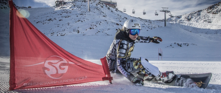 Ester Ledecká v Bad Gasteinu skončila už v osmifinále. Světový pohár snowboardistek ale nadále vede