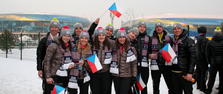 Český tým odletěl na 28. zimní světovou univerziádu do Almaty a hned první den Tereza Kmochová sahala po medaili
