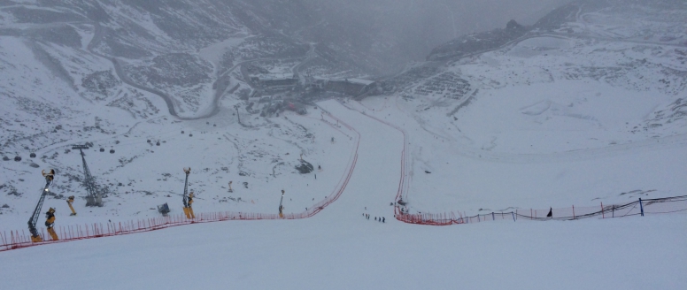 Závod Světového poháru mužů byl pro silný vítr v Söldenu zrušen