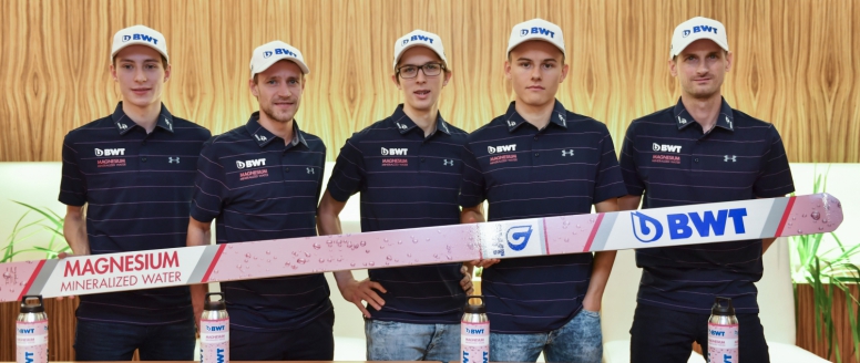 Kvalifikace na úvodní závod SP českým skokanům vyšla napůl