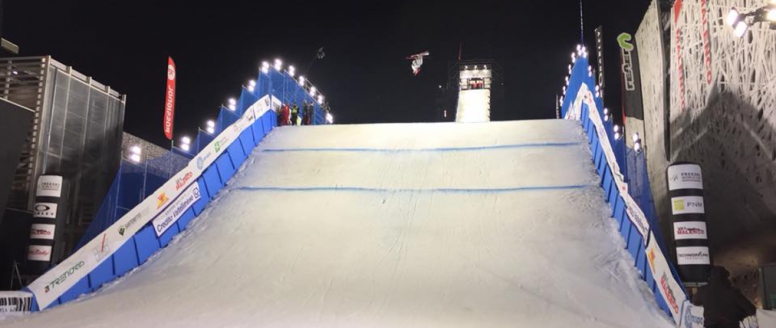 Světový pohár akrobatických lyžařů odstartoval Big Air v Miláně. Břeský bral 24. příčku