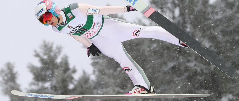 Kvartet Čechů obsadil v týmovém závodu první nepostupové místo, opět vyhráli Norové