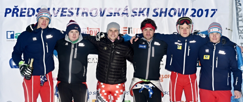 Sjezdaři zakončili rok tradiční Předsilvestrovskou Ski Show, vyhráli ji Kmochová a Forejtek