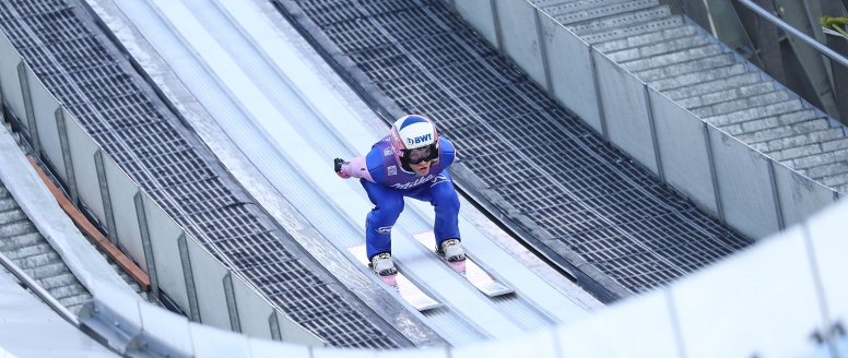 Koudelka odjel domů, tým pokračuje ve třech