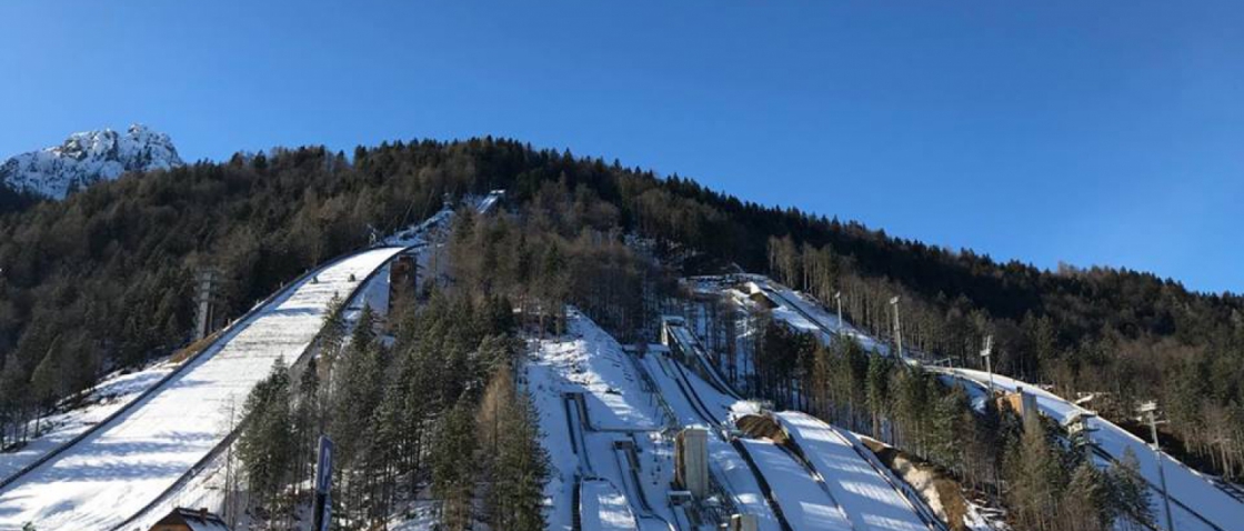 Blažková s Mrákotovou v Planici vybojovaly elitní patnáctku