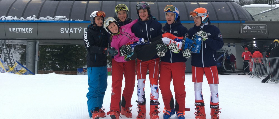 Alpské lyžování: česká výprava odjíždí na MSJ do Davosu