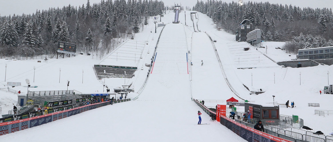 Stoch jasně ovládl kvalifikaci. Koudelka postoupil, Kožíšek znovu skončil první pod čarou