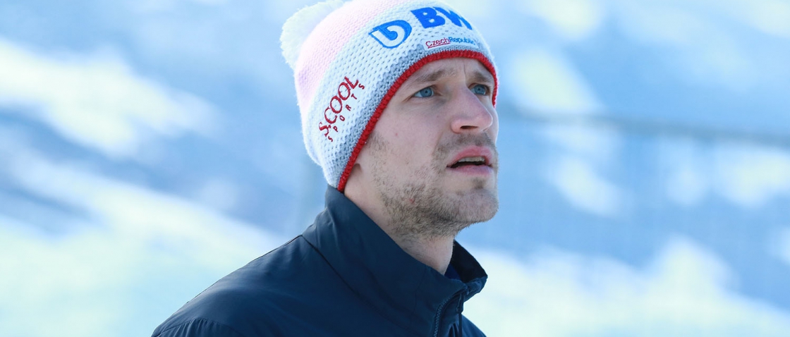 Derniéru na velkém můstku si užije Kožíšek. Koudelka kvalifikací neprošel