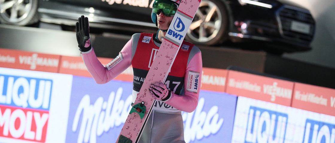 Kožíšek prošel v Planici z kvalifikace, kterou vyhrál Forfang. Schlierenzauer předvedl veleskok