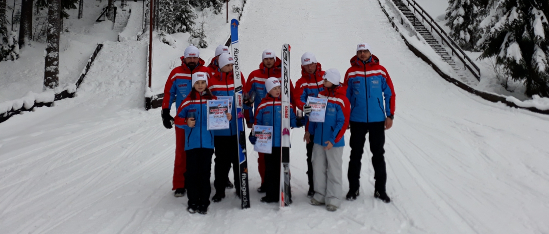 Harrachov o víkendu přivítal závody žáků. Vavříny sbírali skokani Desné, Oseku či Liberce