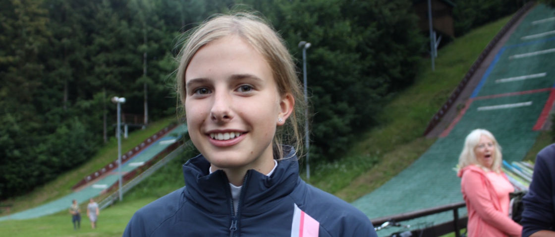 Ptáčková vylepšila kariérní maximum! V Planici bodovaly všechny Češky