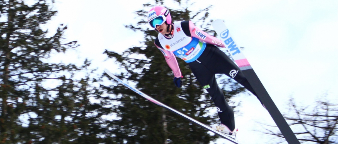 Mistrem světa na velkém můstku je Eisenbichler, Koudelka s Poláškem ve třetí desítce