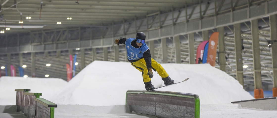 Juniorští freestyle snowboardisté odstartovali sezonu Evropským pohárem v holandské hale