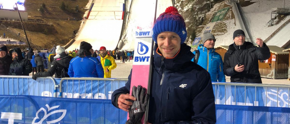 Koudelka i Polášek v kvalifikaci uspěli, zvítězil Rjoju Kobajaši