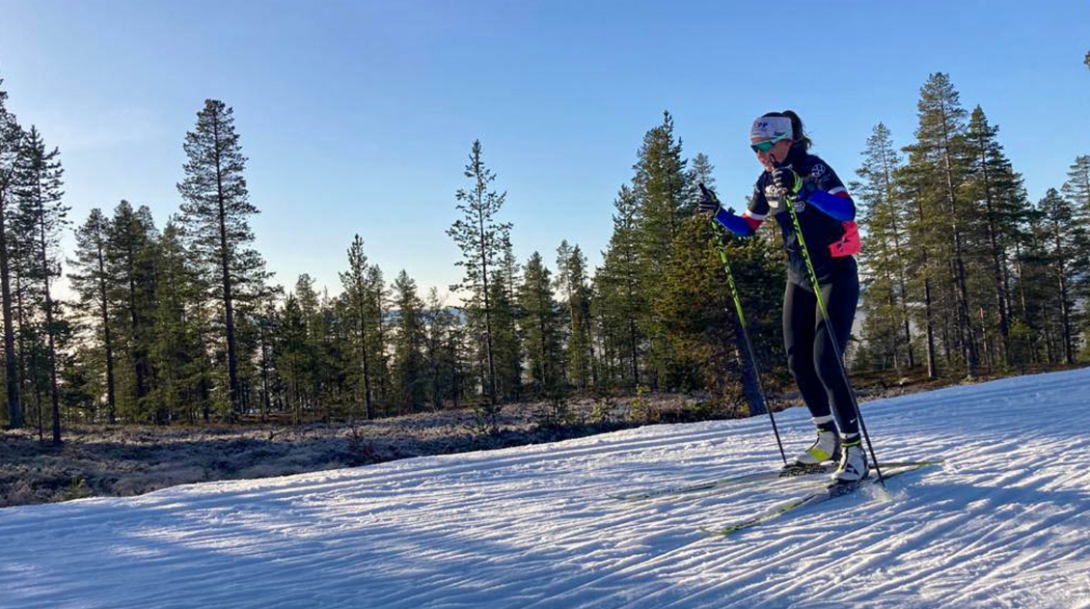 Běžci na lyžích do 23 let se připravují ve švédském Idre