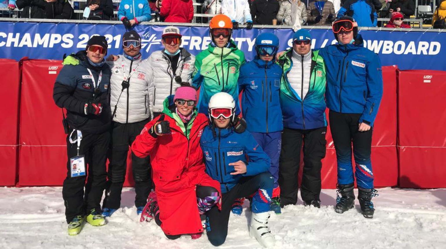 Skicrossaři Cholenská s Lomským na závěr MSJ berou deváté místo v týmech