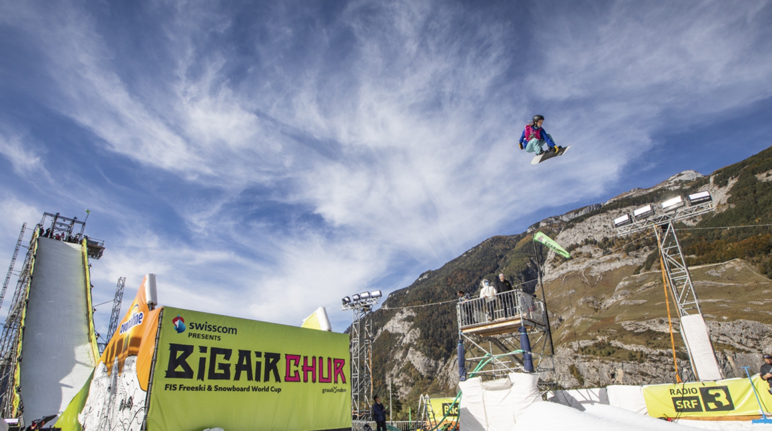 Freestyle snowboardisté odstartovali sezonu. Pančochová byla v Churu 26., Hroneš 36.