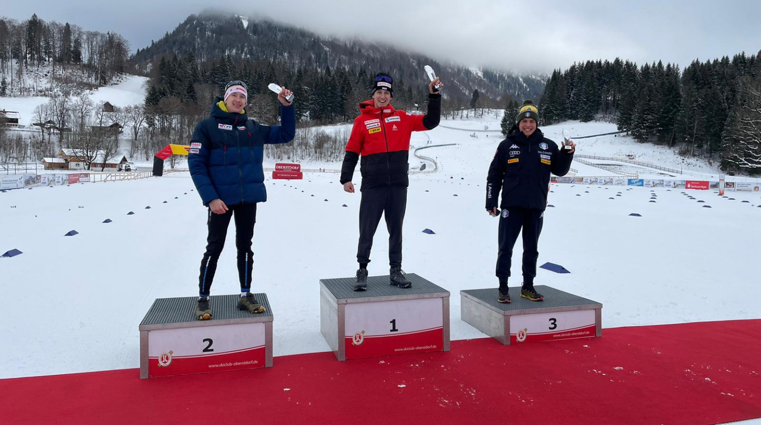 OPA Cup, Oberstdorf: Junior Zatloukal senzačně druhý na třicítce! Antošová šestá ve sprintu