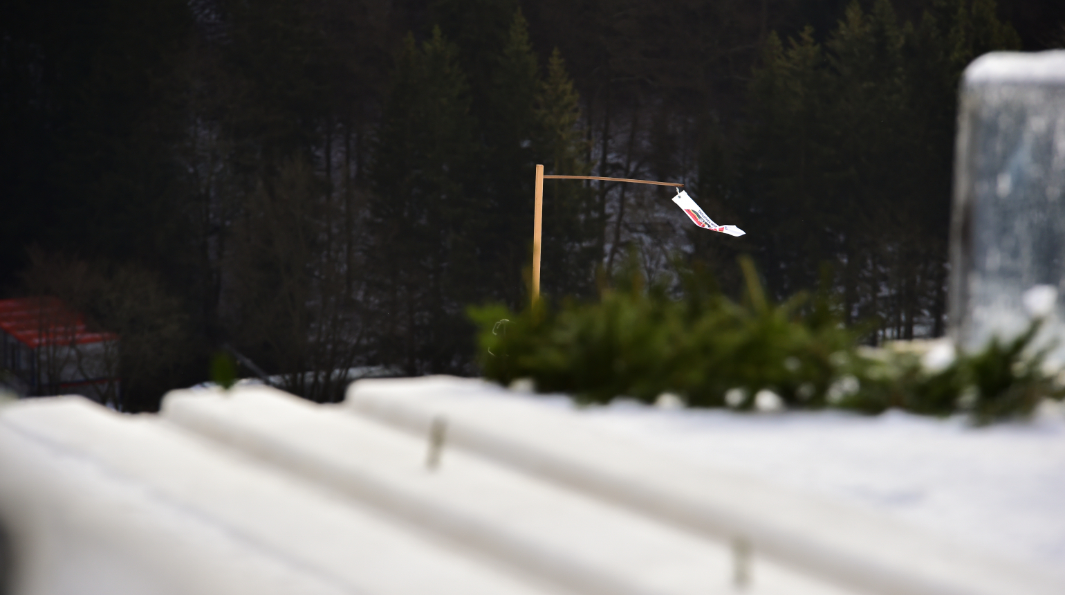 Smíšený závod ve Willingenu ovládli Slovinci, skákaly se i kvalifikace individuálních klání
