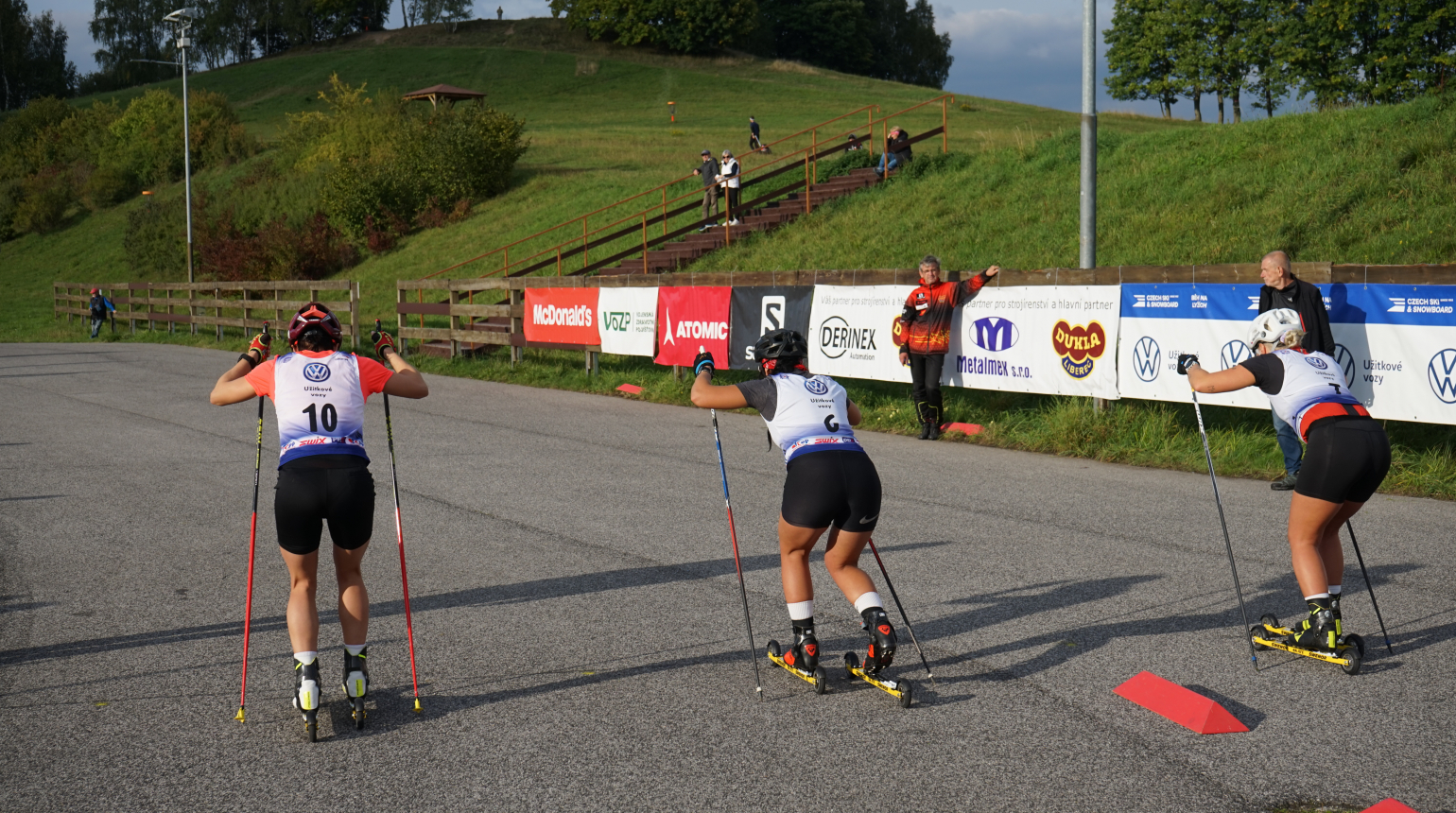 V Liberci odstartovalo MČR v běhu na kolečkových lyžích. Úvodní sprinty ovládli Janatová a Štvrtecký