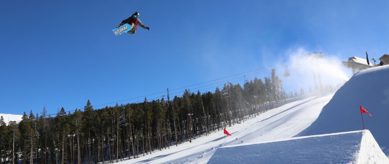 Video z tréninku freestyle snowboardistů v Coloradu