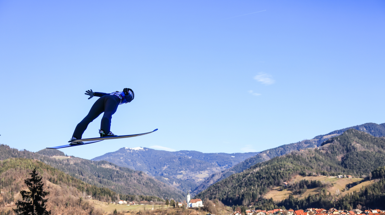 Královnou FIS Silvester Tour se stala Pinkelnigová, Ulrichová brala ve finálovém závodě 35. místo