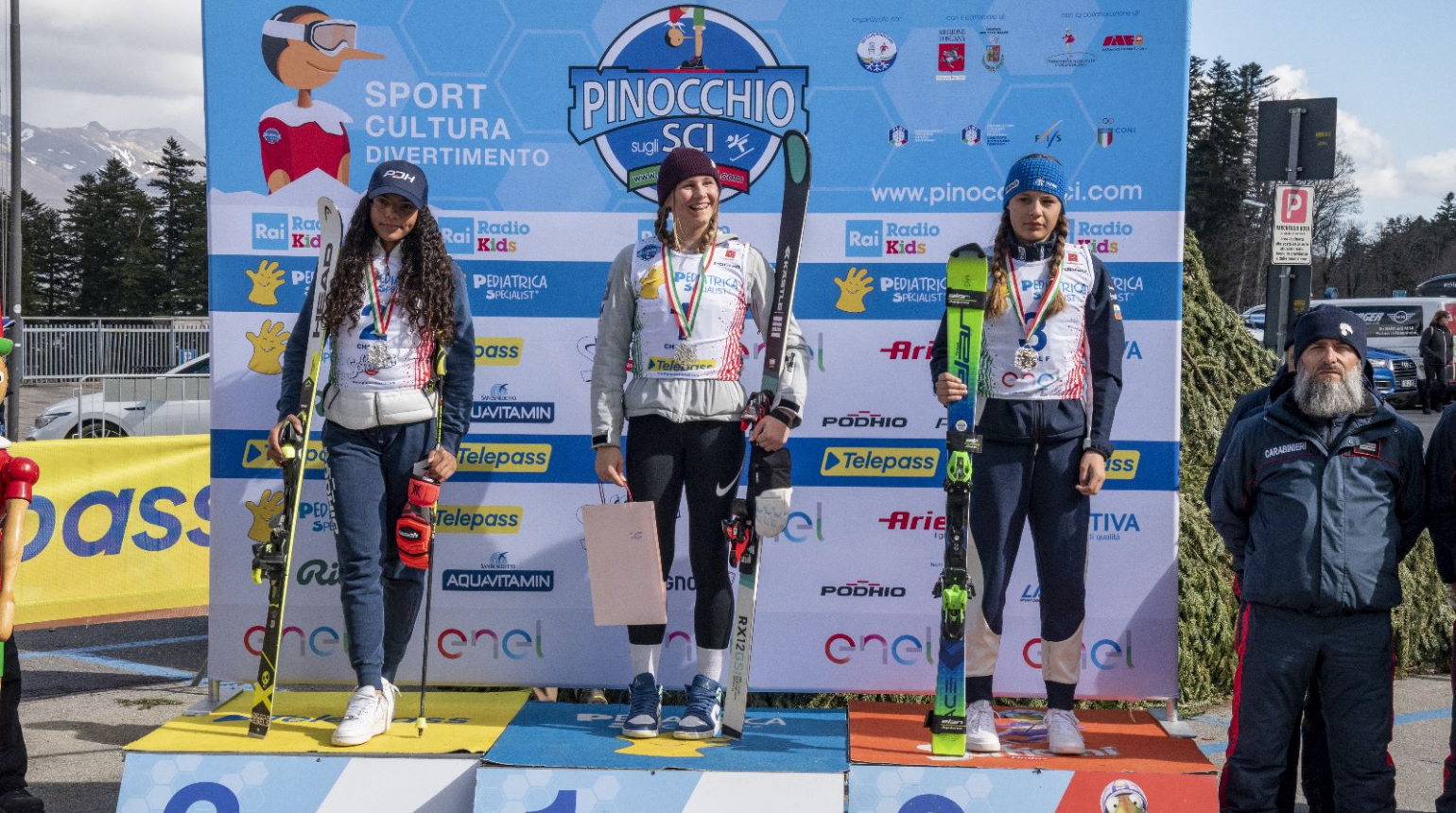 Machytková se v mezinárodních závodech blýskla prvním a druhým místem, po medaili sahal i Chroustovský