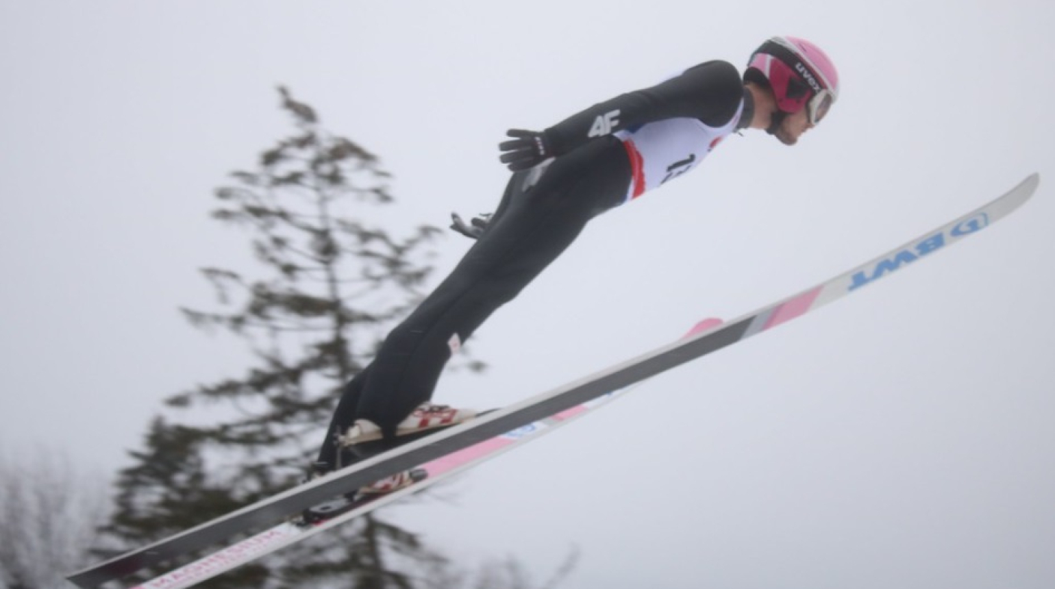 FIS Cup: Rýdl s Holubem získali ve Švýcarsku body za třetí desítku