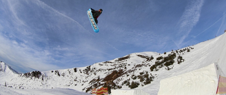 Lehce provokativní video ze snowboardového tréninku