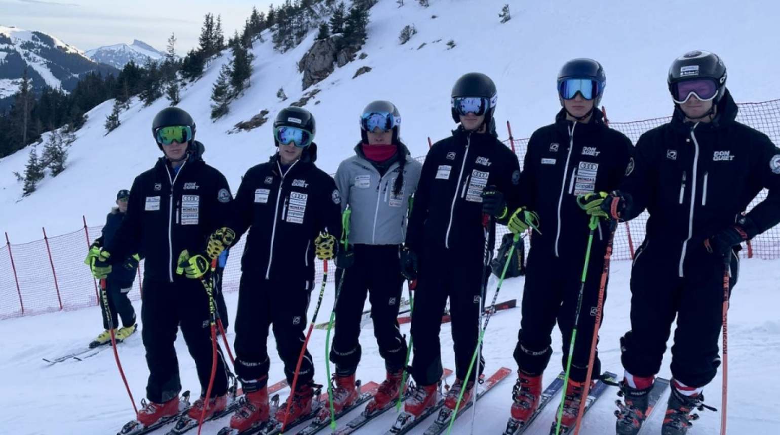 Alpští lyžaři rozjeli MSJ ve Francii