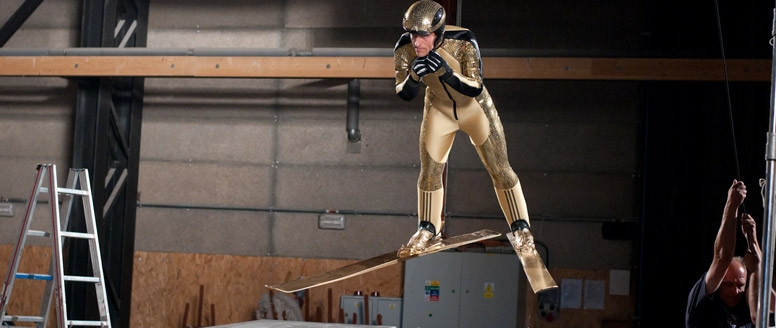 Jak skokan Matura létal jako Ikarus. Před kamerou pro letecký šampionát