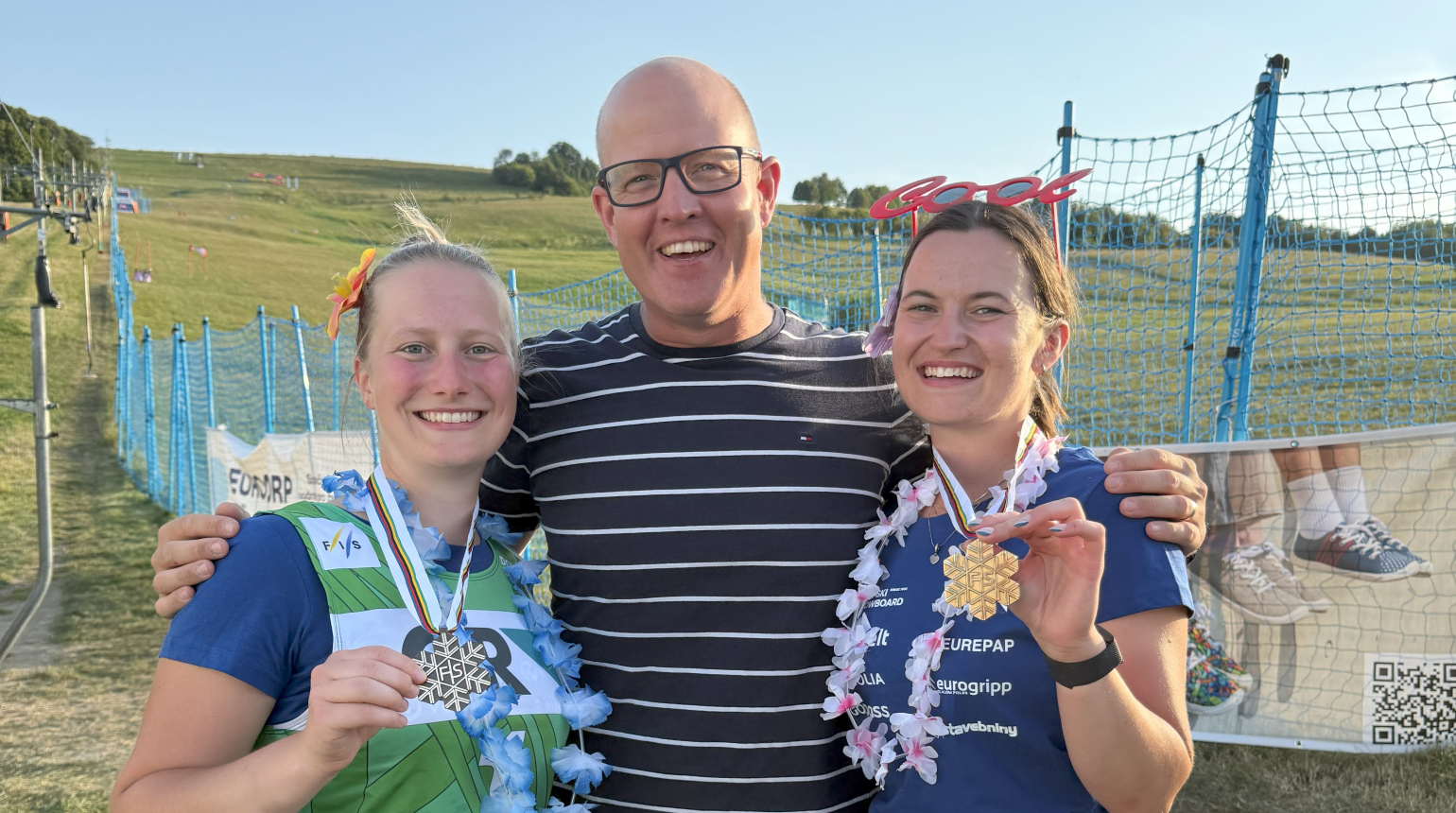 Rejchrtová vybojovala titul mistryně světa ze Super G! Za den cinklo 5 medailí