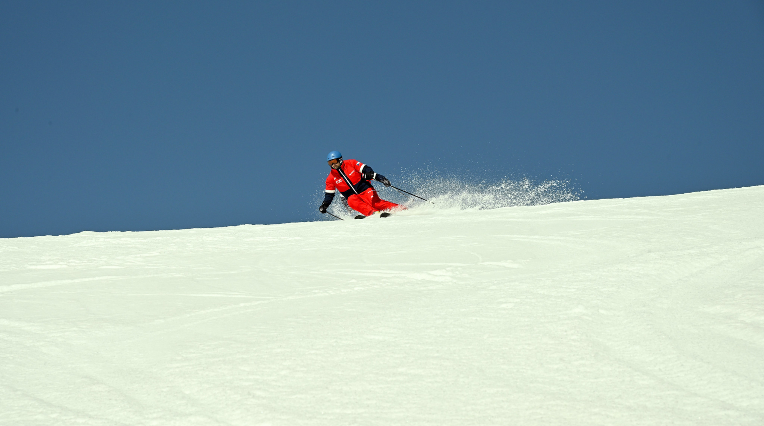 Staňte se instruktorem sjezdového lyžování nebo snowboardingu pod hlavičkou SLČR - termíny listopad a prosinec 2025