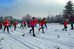 minižákyně bojují na tratí závody na 500 m (autor T. Belšán)