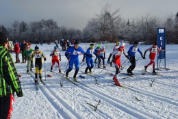 start závodu starších žáků na 3 km klasicky mass start (autor T. Belšán)