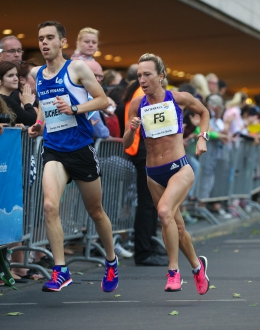 Eva Vrabcová Nývltová na nočním závodě v Berlíně