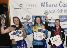 ženy 2. K. Kloučkocá, 1. V. Čamková, 3. P. Klicnarová