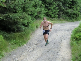 Po návratu do Česka se reprezentanti v rámci přípravy zúčastnili Českého poháru v běhu do vrchu. Z mužů byl na Ještědu nejrychleji Míra Rypl.