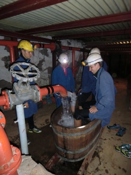 Během tréninkového kempu na Božáku ale reprezentace v rámci volného dne stihla zavítat i půl kilometru pod Jáchymov.