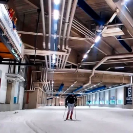 Mužská reprezentace se vydala do německého Oberhofu. V tamní hale polykal své první kilometry na sněhu Petr Knop…