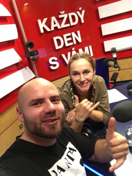 Honza Hudec v Radiožurnálu s Lucií Výbornou