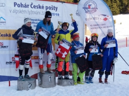 Stupně vítězů slalom U16 dívky