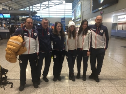 Druhá část OH výpravy ÚAD: zleva Jano Dubovský, Radula Pauláth, Gabriela Capová, Kateřina Pauláthová, Martina Dubovská, Boštjan Božič 